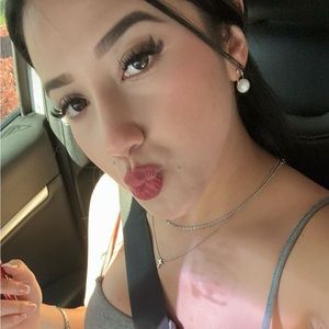 Meet your Posher, Edna